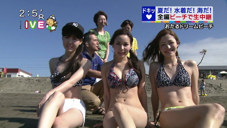 【水着キャプ画像】まだまだ夏は終わらない！海に水着美女達がいる限り映しまくるテレビ業界ｗｗ