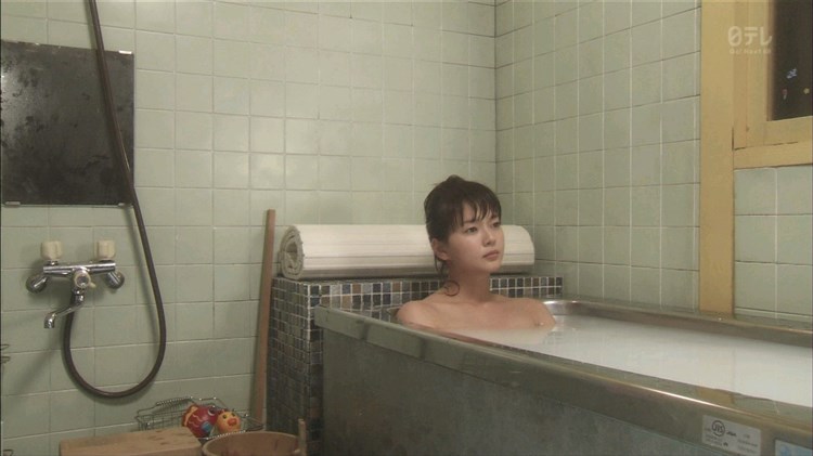 【入浴キャプ画像】温泉レポとかっていつもオッパイギリギリのところまで露出してないか？ 22